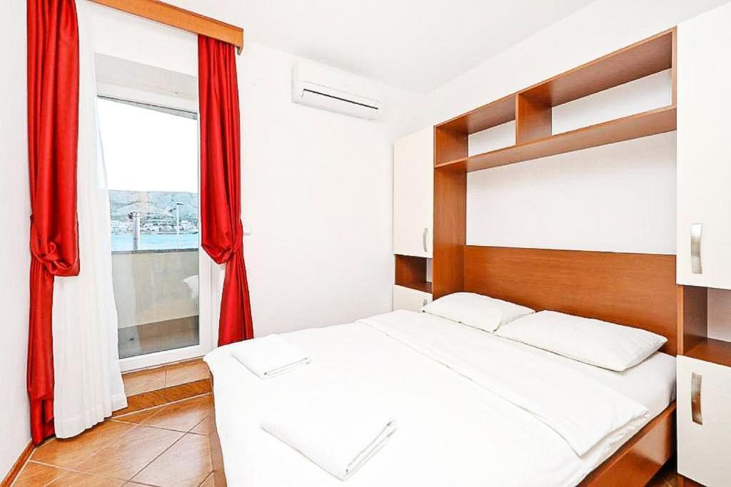 Apartmani "Jadran" Паг Екстериор снимка