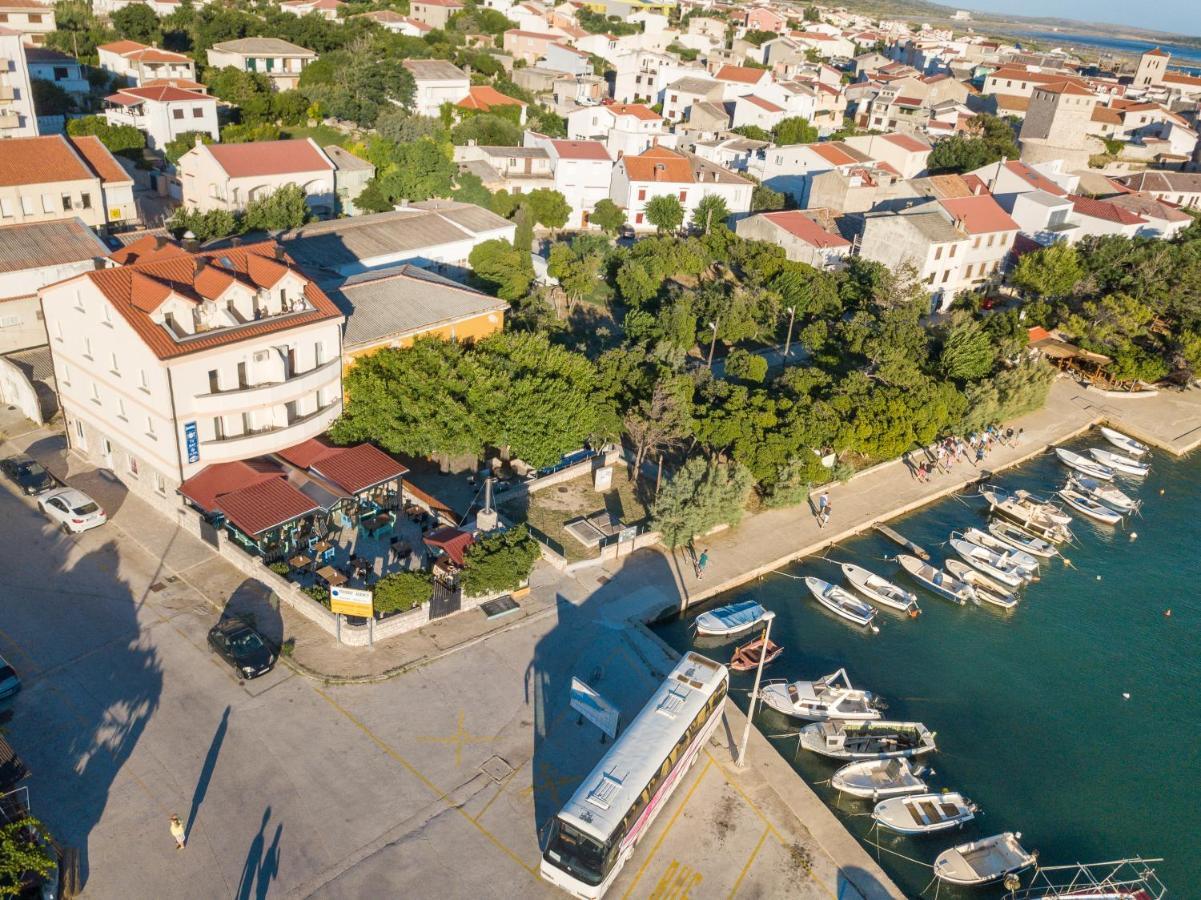 Apartmani "Jadran" Паг Екстериор снимка