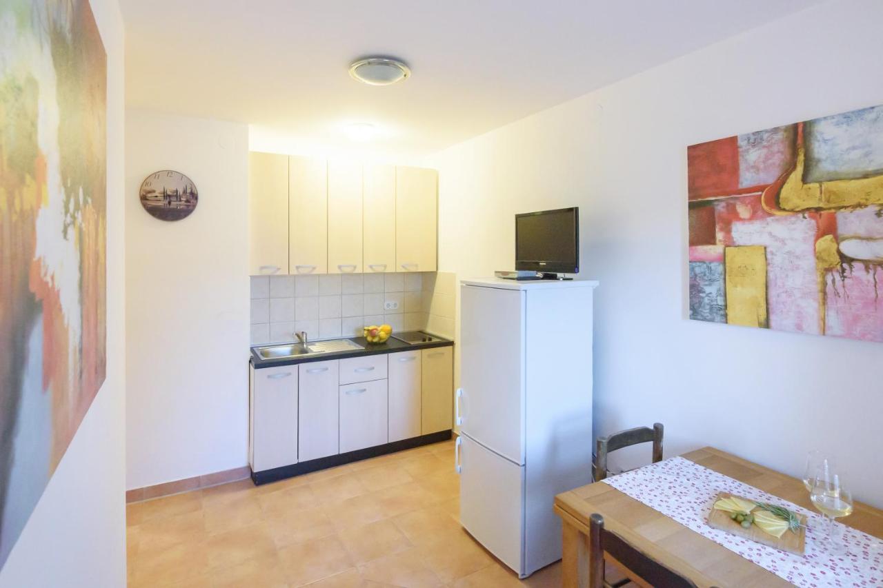Apartmani "Jadran" Паг Екстериор снимка