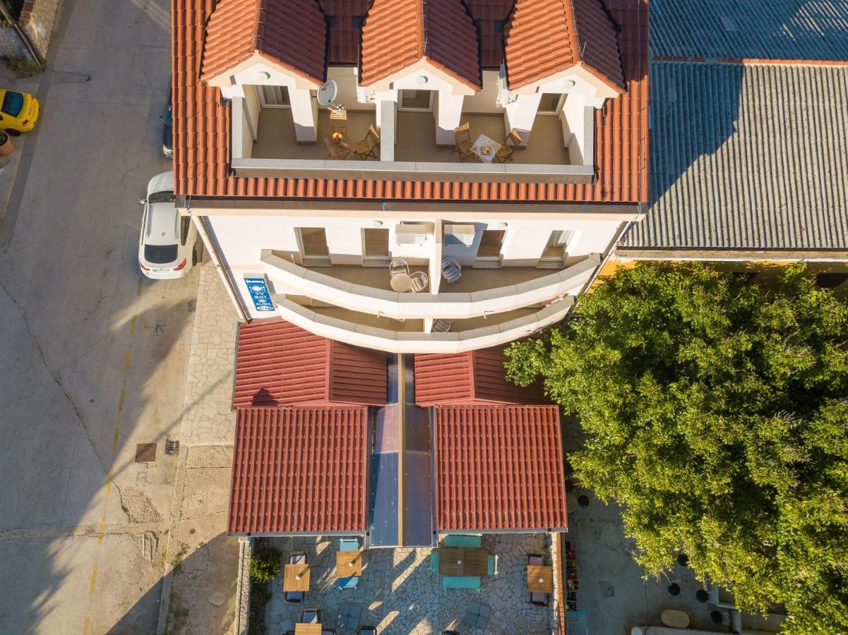 Apartmani "Jadran" Паг Екстериор снимка